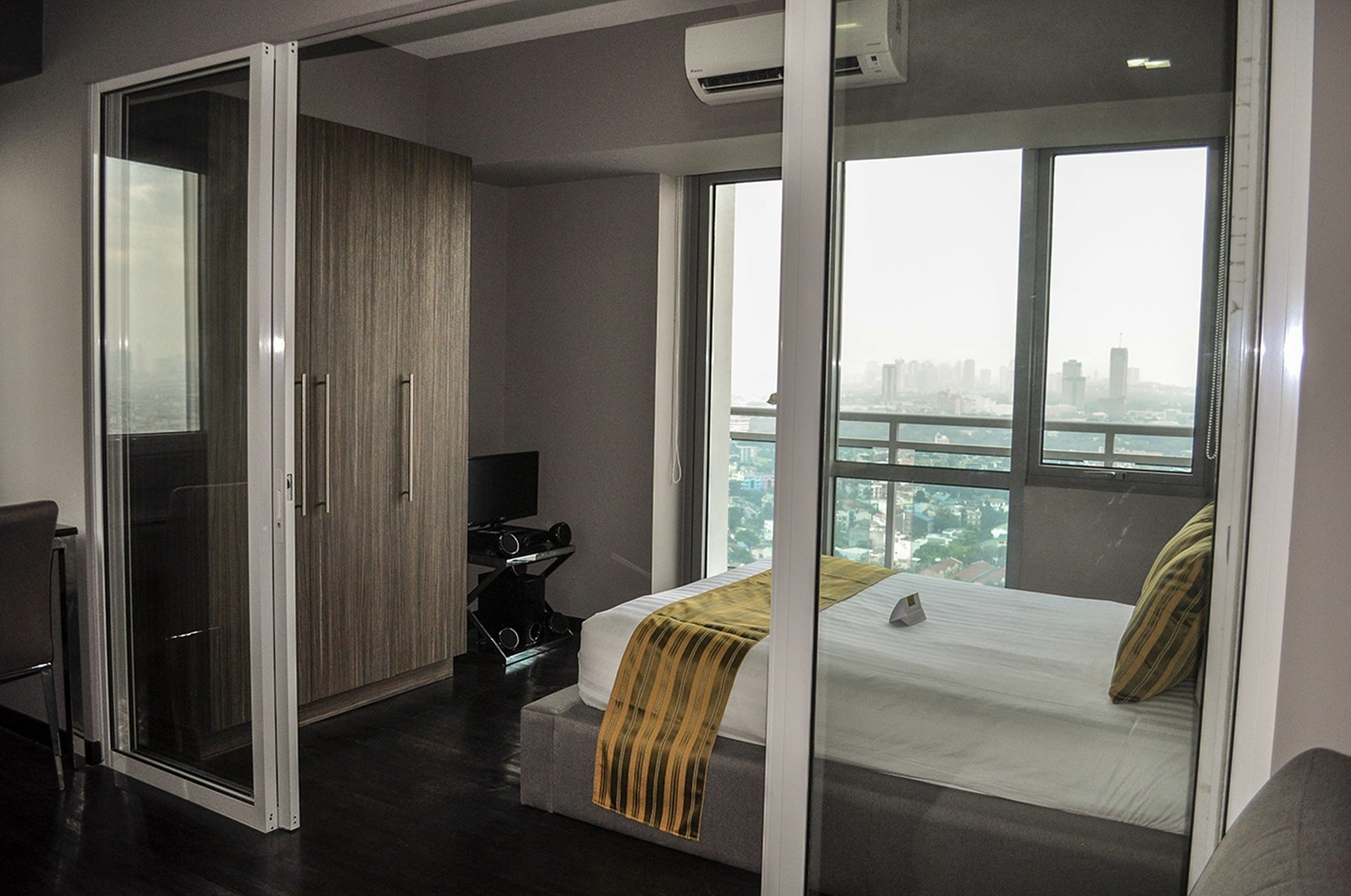 Siglo Suites @ The Acqua Private Residences Mandaluyong Ngoại thất bức ảnh